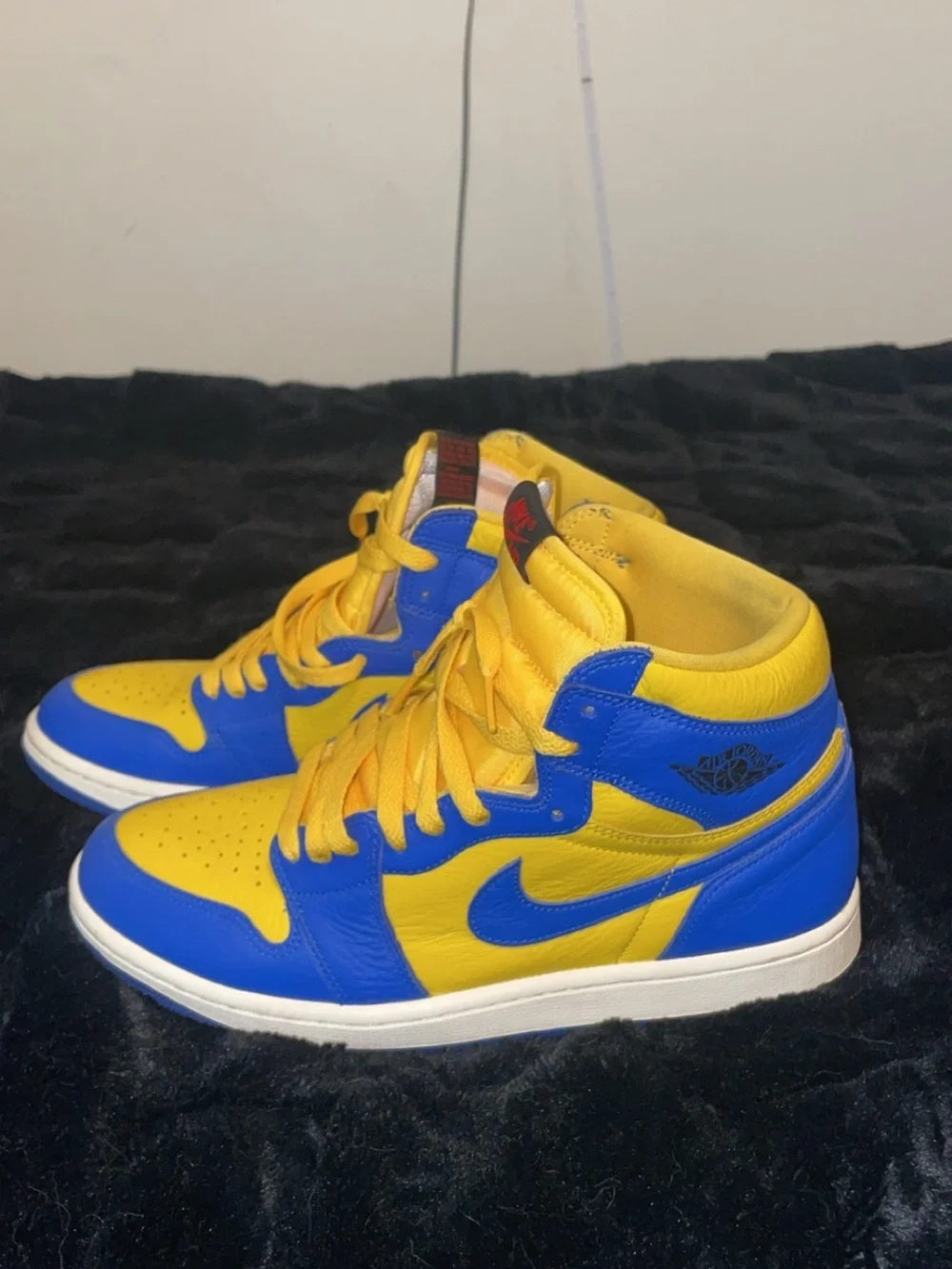 Nike Air Jordan 1 Retro High “OG Laney”